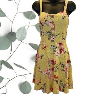 Size M BCX casual summer dress in a comfortable and cool fabric